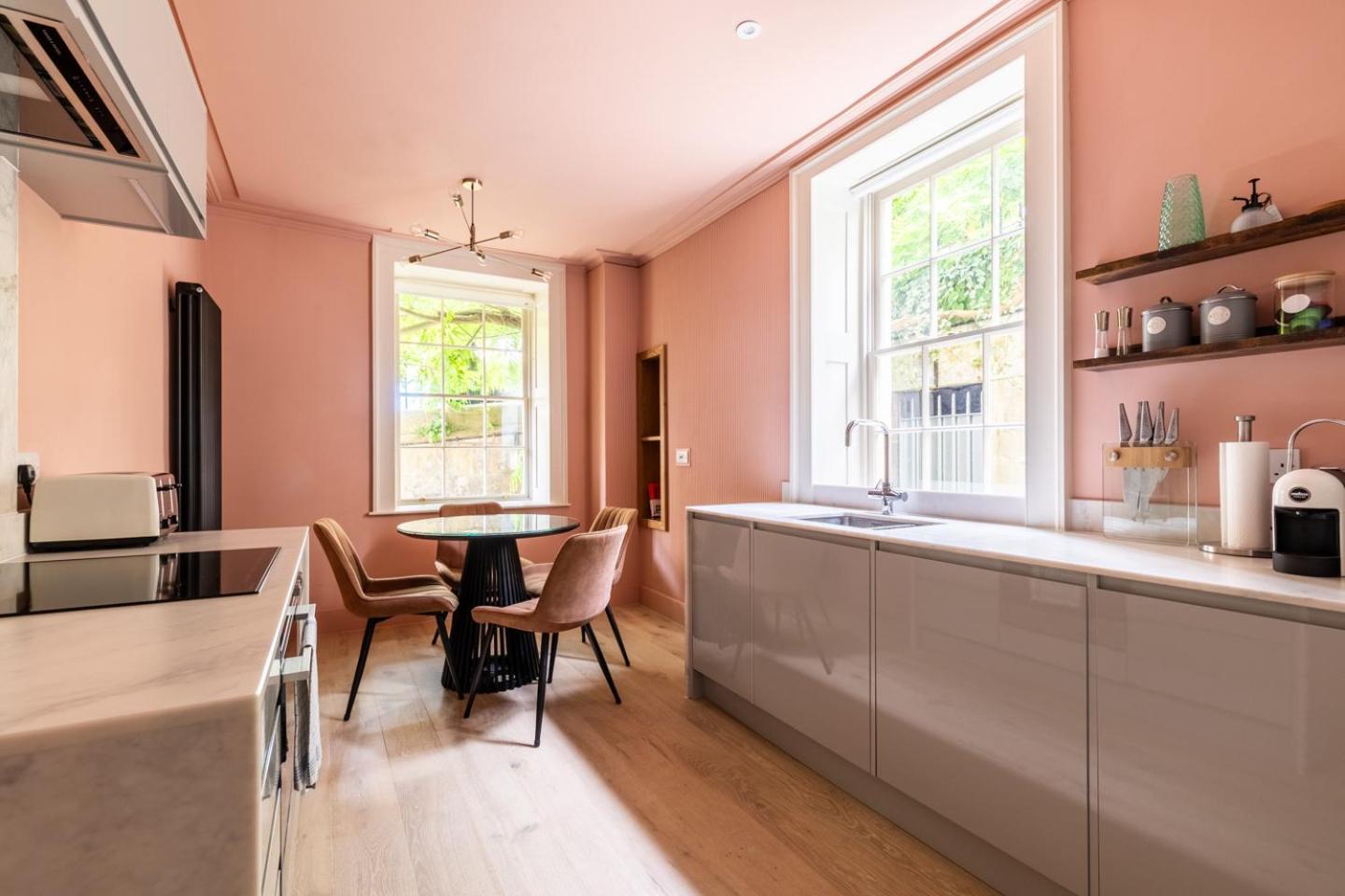 Russell House Apartamento Bath